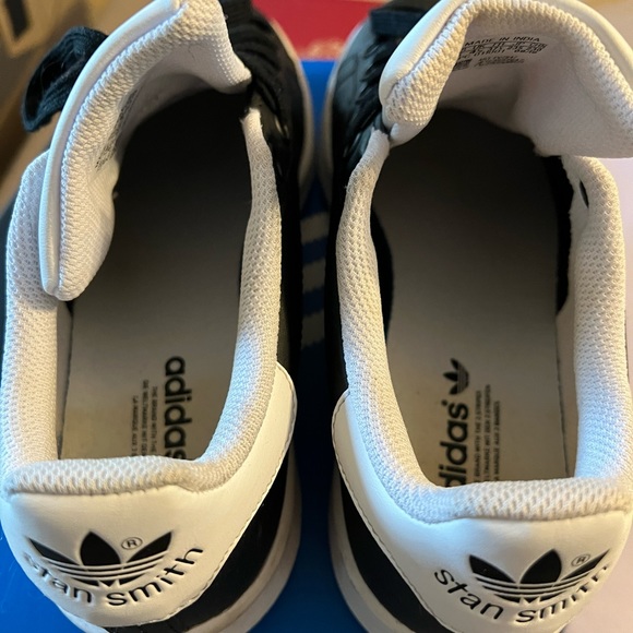 Adidas - Picture 7 of 9